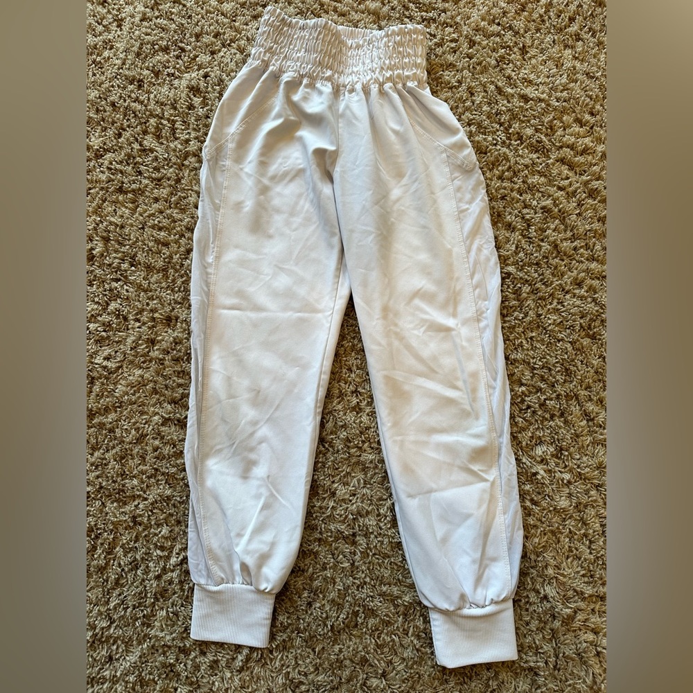 WHITE 5 dancewear joggers. PA